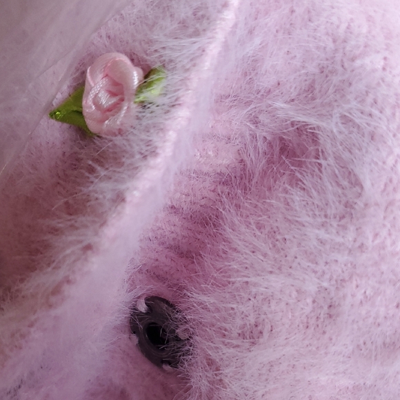 Fuzzy knit Pink cropped cardigan Sweater Sz S Cottage core 90s inspired - Picture 16 of 16